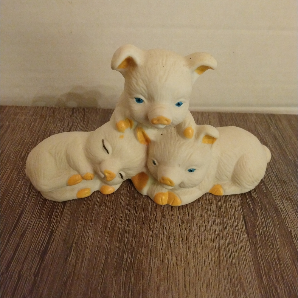 Cuddling Ceramic Pigs Figurine